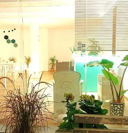 Guest house La Smeralda - Boutique And Breakfast *