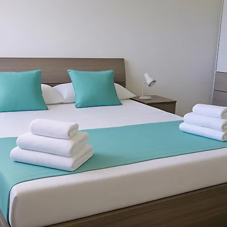 Gasthuis La Smeralda - Boutique And Breakfast Golfo Aranci