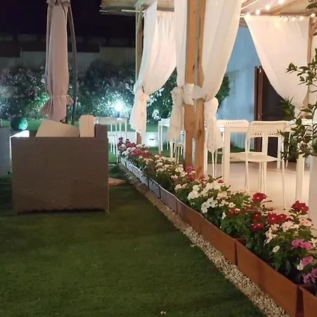 Πανσιόν La Smeralda - Boutique And Breakfast 4*
