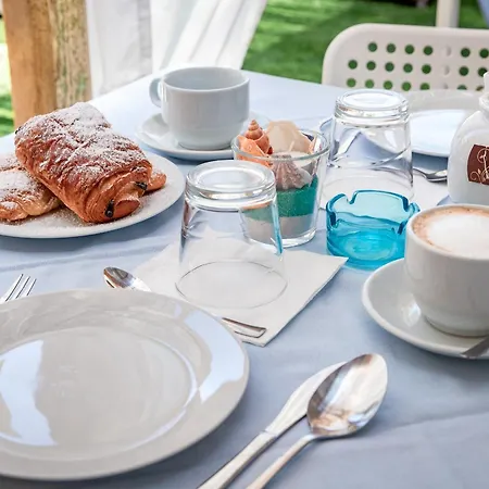 La Smeralda - Boutique And Breakfast 招待所 4*