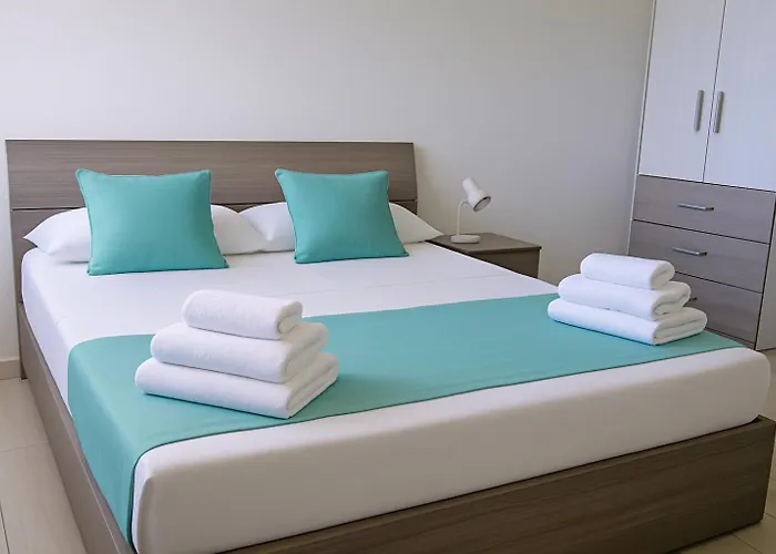 בית הארחה La Smeralda - Boutique And Breakfast גולפו אראנצ'י