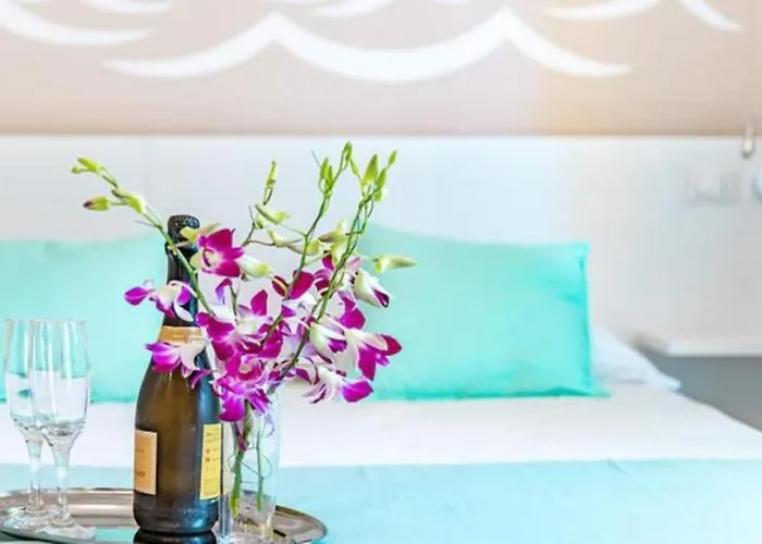 בית הארחה La Smeralda - Boutique And Breakfast 3*