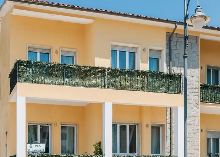 La Smeralda - Boutique And Breakfast Vendégház 3*