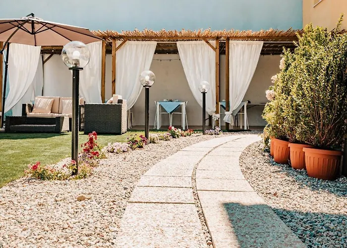 La Smeralda - Boutique And Breakfast בית הארחה